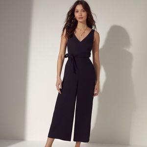 Aritzia Wilfred Écoulement V Jumpsuit (like new condition)